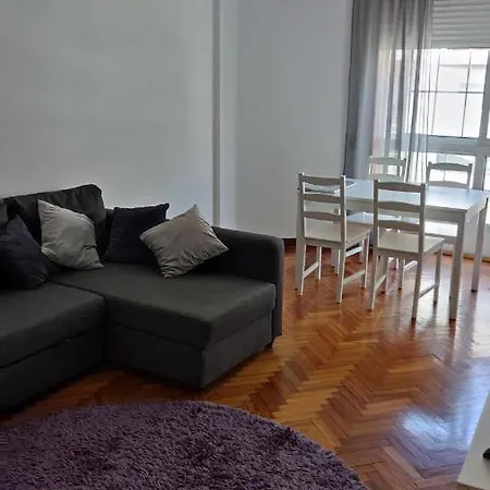 Julia Apartment *